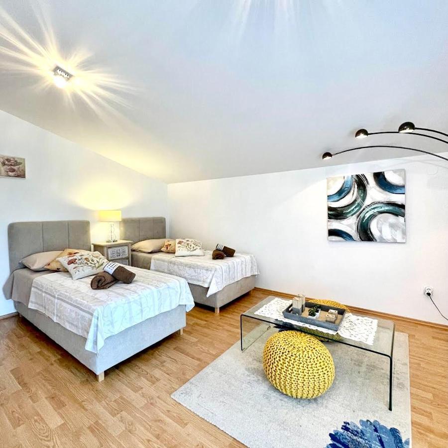 Dalmatian Village Charm - Spacious Villa With Pool Near Trogir Primorski Dolac Экстерьер фото