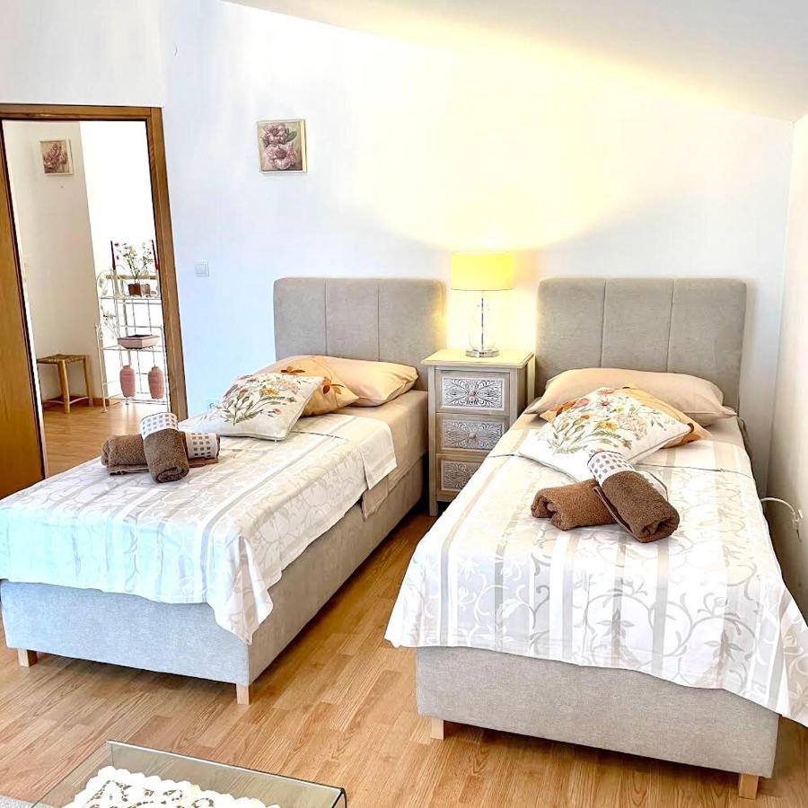 Dalmatian Village Charm - Spacious Villa With Pool Near Trogir Primorski Dolac Экстерьер фото